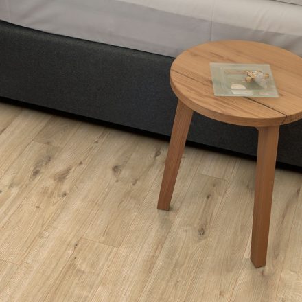 EGGER PRO MEDIUM 10/32 4V Light Dunnington Oak Laminált padló EPL074