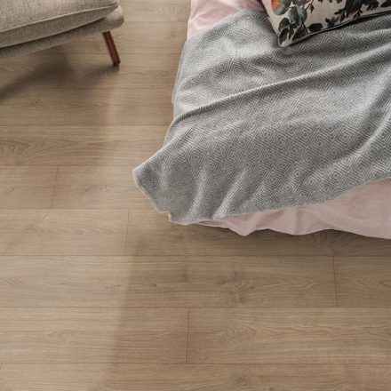 EGGER PRO CLASSIC 8/32 4V Brown North Oak Laminált padló EPL081